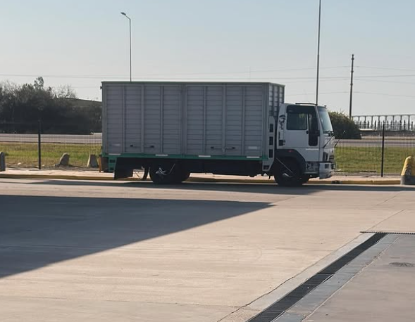 Envío rápido de encomiendas, comisiones y fletes desde Cortaderas hasta Carpintería