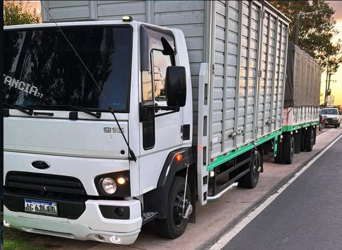 Recorridos de logística y transporte de cargas semanales de Carpintería a Nono