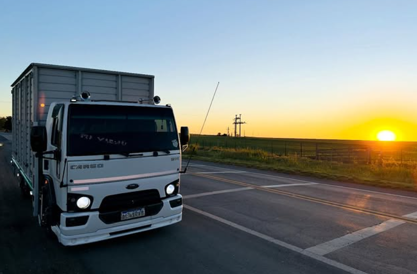 Comisiones de transporte, logística y fletes rápidos de Sampacho a Naschel - Transporte Martínez